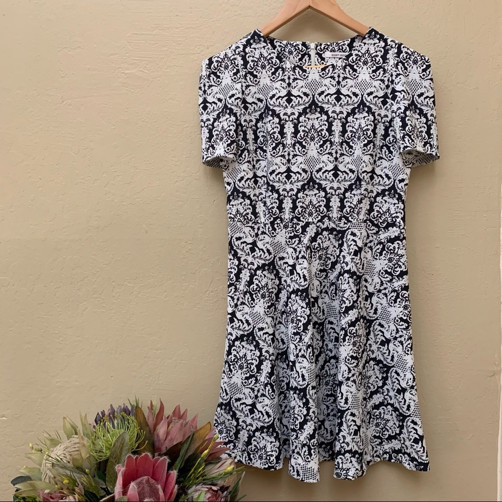 Eight Seconds | Medium | Black and White Cap-Sleeve Short Dress
